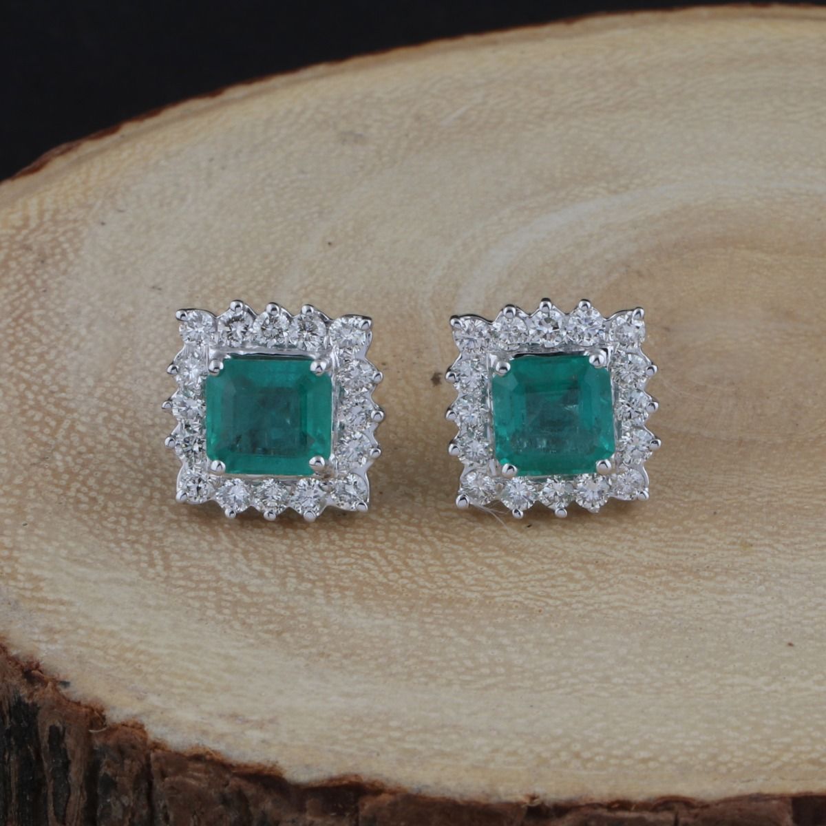 Genuine Emerald Solid 18 Kt White Gold SI Clarity HI Color Diamond Handmade Stud Earrings