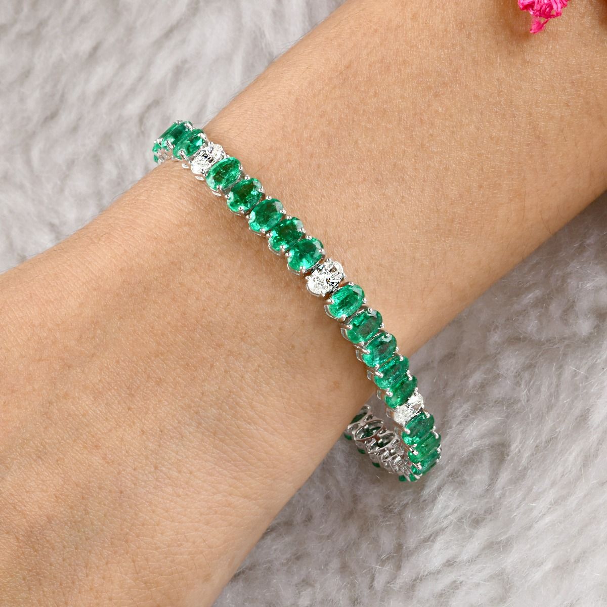 1.88 Carat HI/SI Diamond 18k White Gold Bracelet Natural Zambian Emerald Gemstone Women Party Wear Jewelry