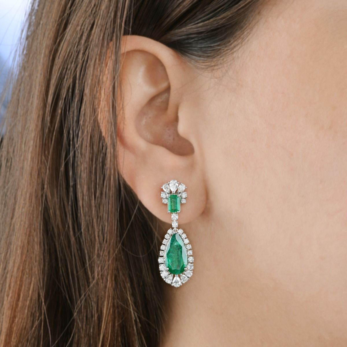 Pear Shape Zambian Emerald Gemstone Dangle Earrings 18k White Gold HI Color SI Clarity Diamond Fine Jewelry