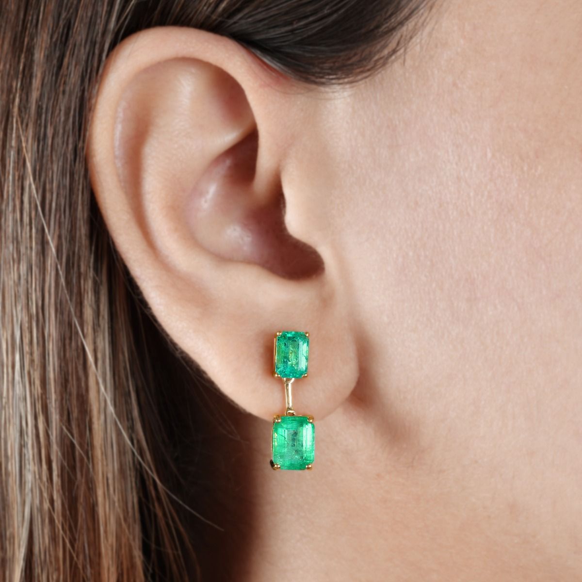 18k Yellow Gold Handmade Earrings Natural 4.70 Carat Zambian Emerald Gemstone Party Wear Jewelry