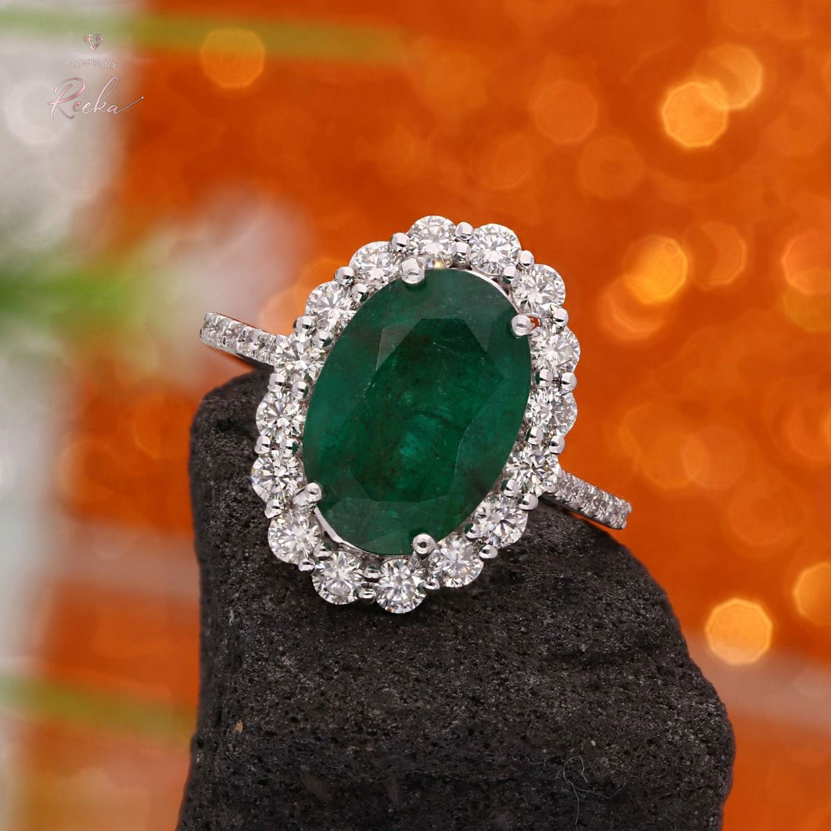 Oval Shape Zambian Emerald Gemstone Cocktail Ring 18k White Gold 0.84 Carat HI/SI Diamond Jewelry For Her