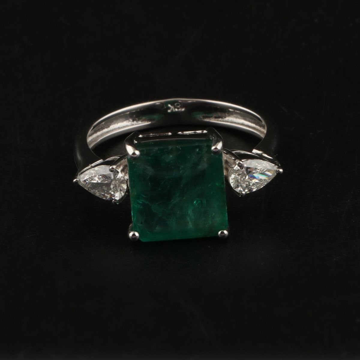 One Emerald Stone Solid 18Kt White Gold SI Clarity HI Color Diamond Promise Ring