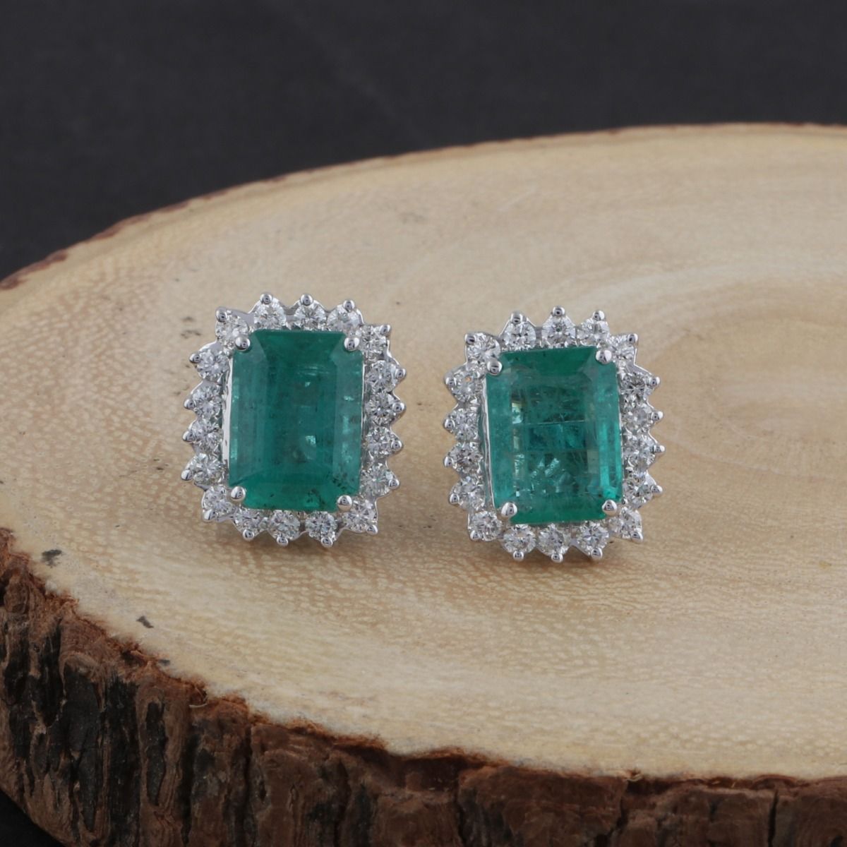 Real Emerald Solid 18 Kt White Gold SI Clarity HI Color Diamond Fine Stud Earrings