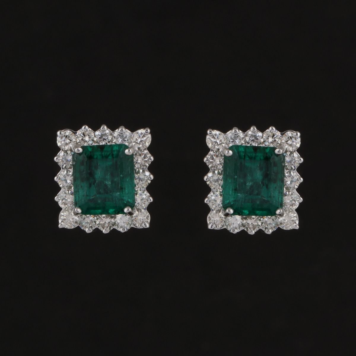 Natural Emerald Solid 18 Kt White Gold SI Clarity HI Color Pave Diamond Fine Stud Earrings