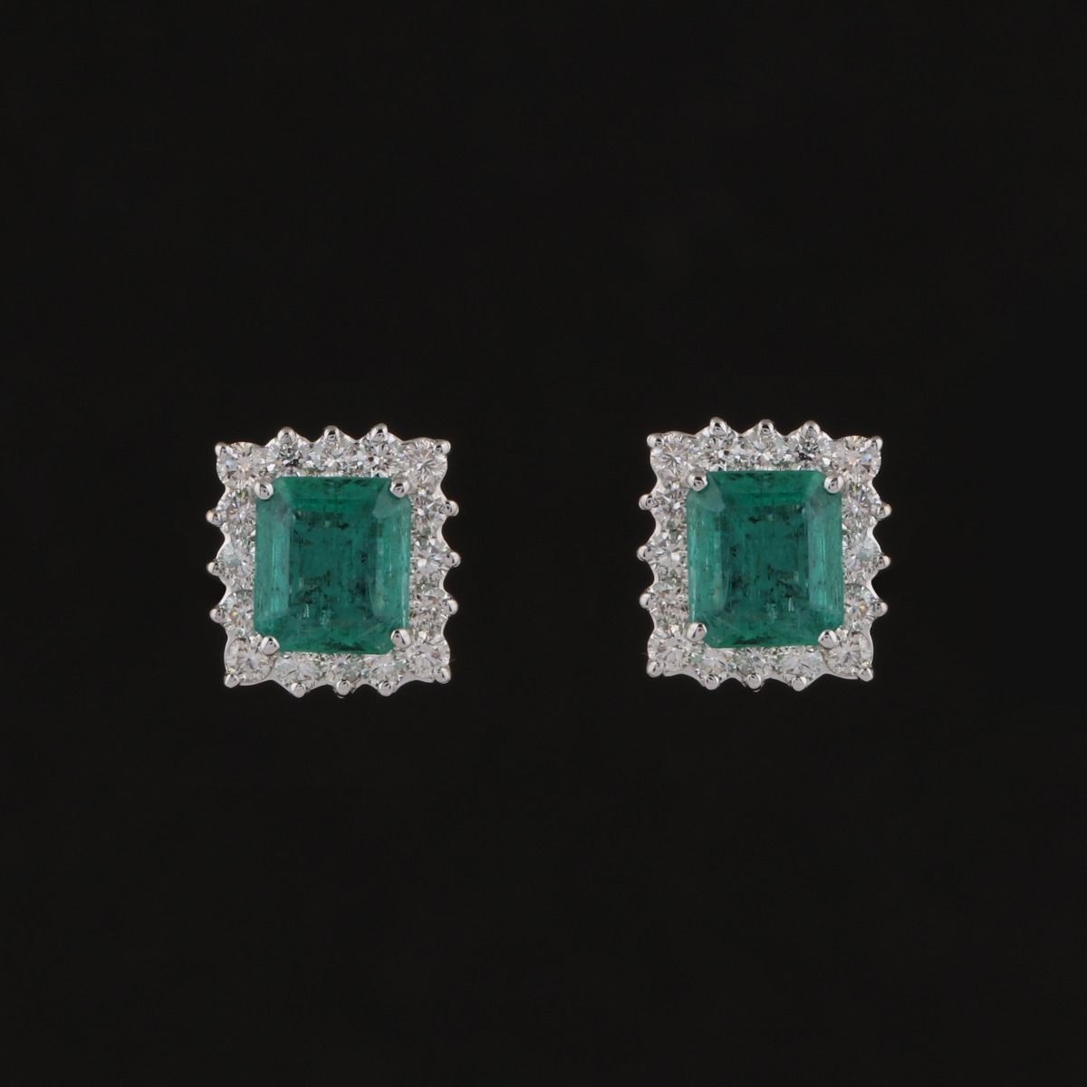 Natural Cushion Shaped Emerald Solid 18 Kt White Gold SI Clarity HI Color Diamond Fine Stud Earrings