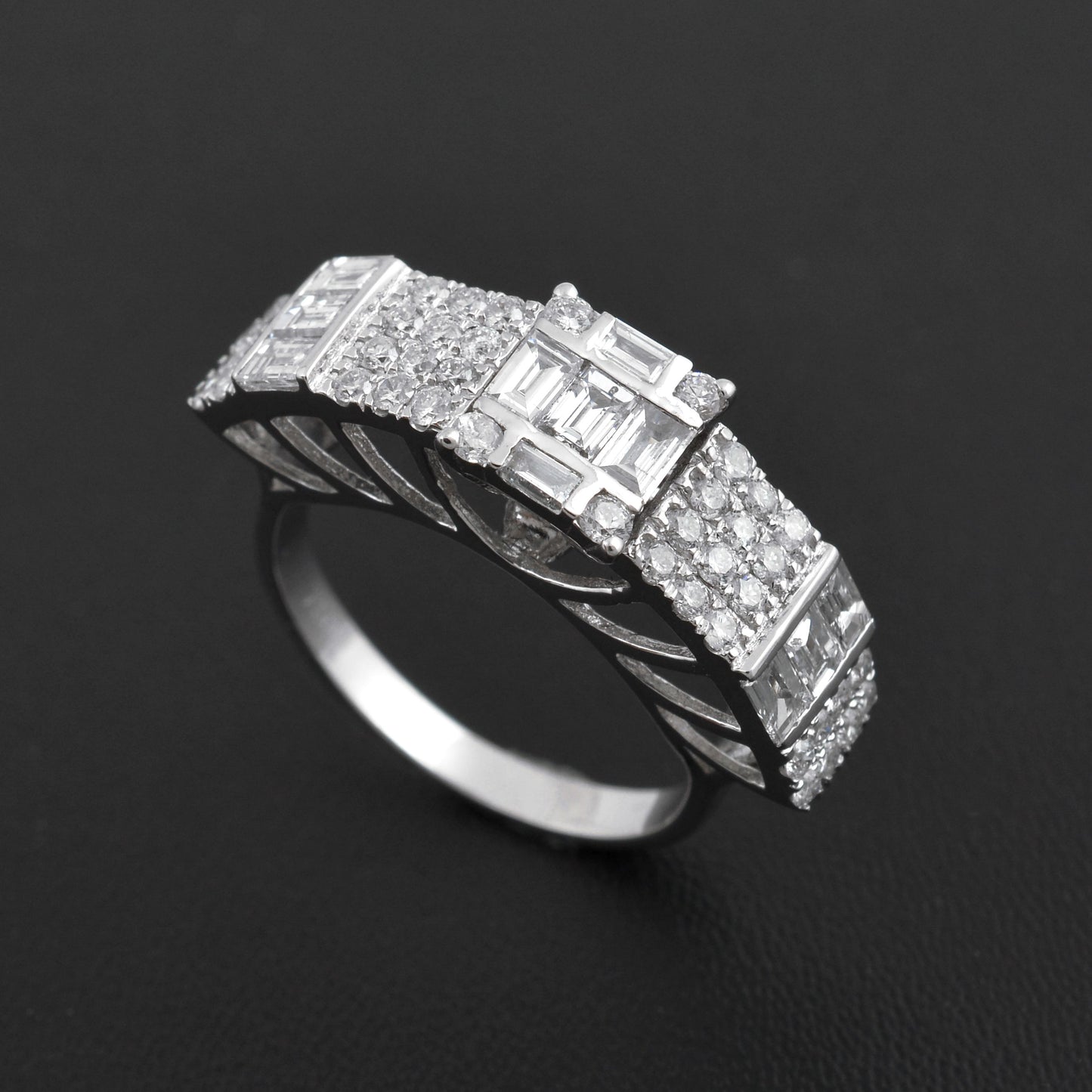 1.7 TCW Solid 18 Kt White Gold SI Clarity HI Color Diamond Designer Dome Rings jewellery site