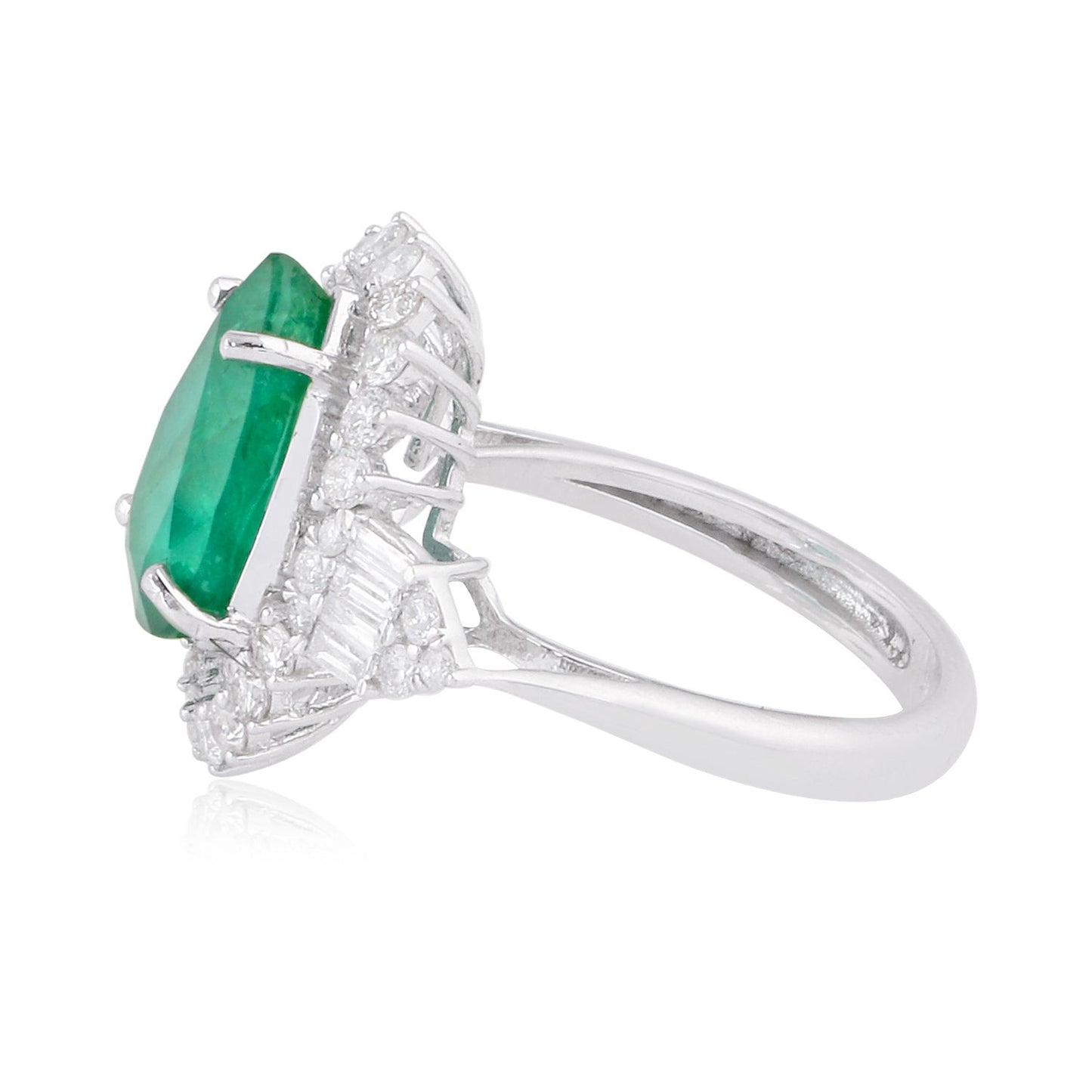 Solid 18Kt White Gold SI Clarity HI Color Baguette Diamond Pear Emerald Gemstone Ring