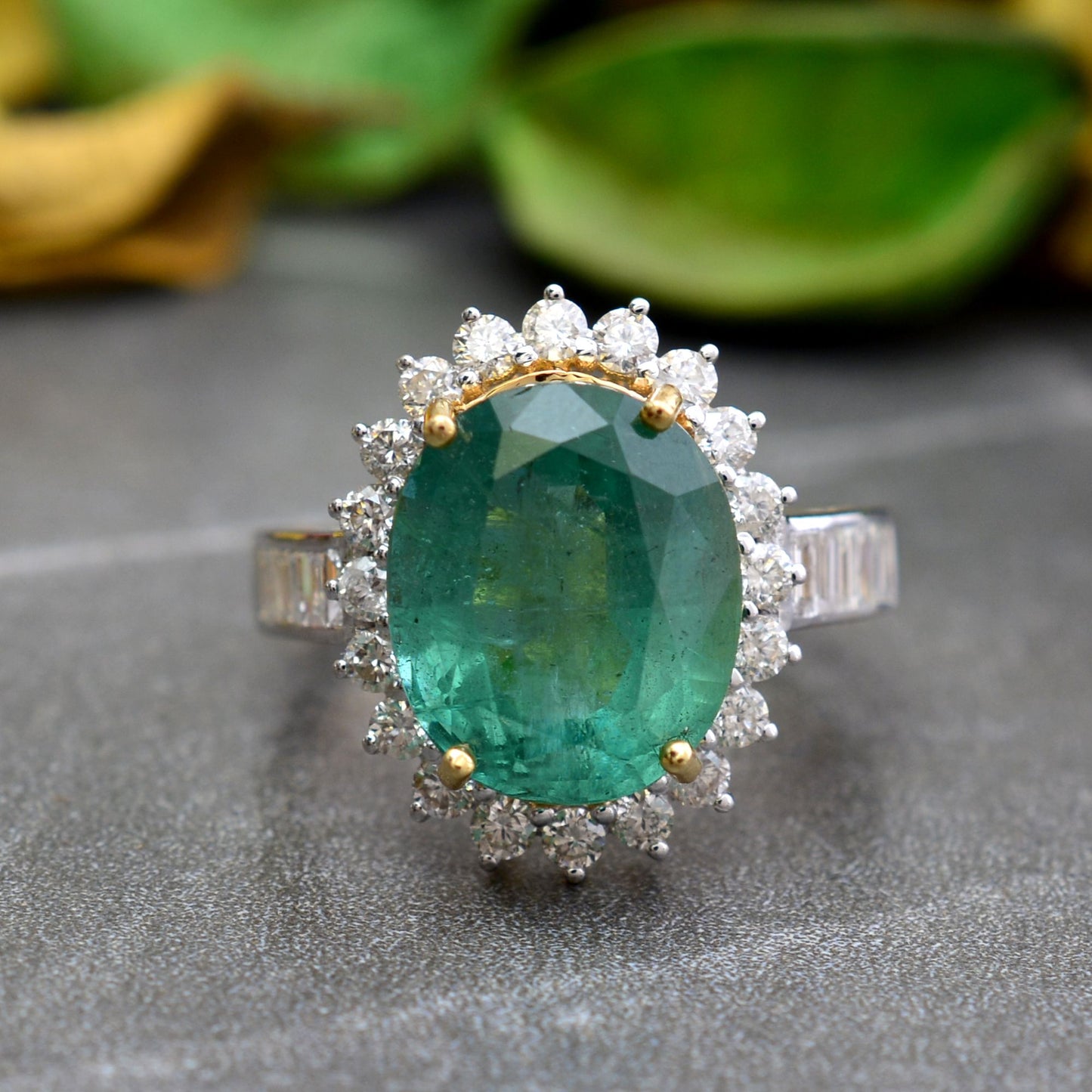 Real 6.25Ct. Oval Emerald Gemstone Cocktail Ring Diamond 18k Yellow Gold Jewelry