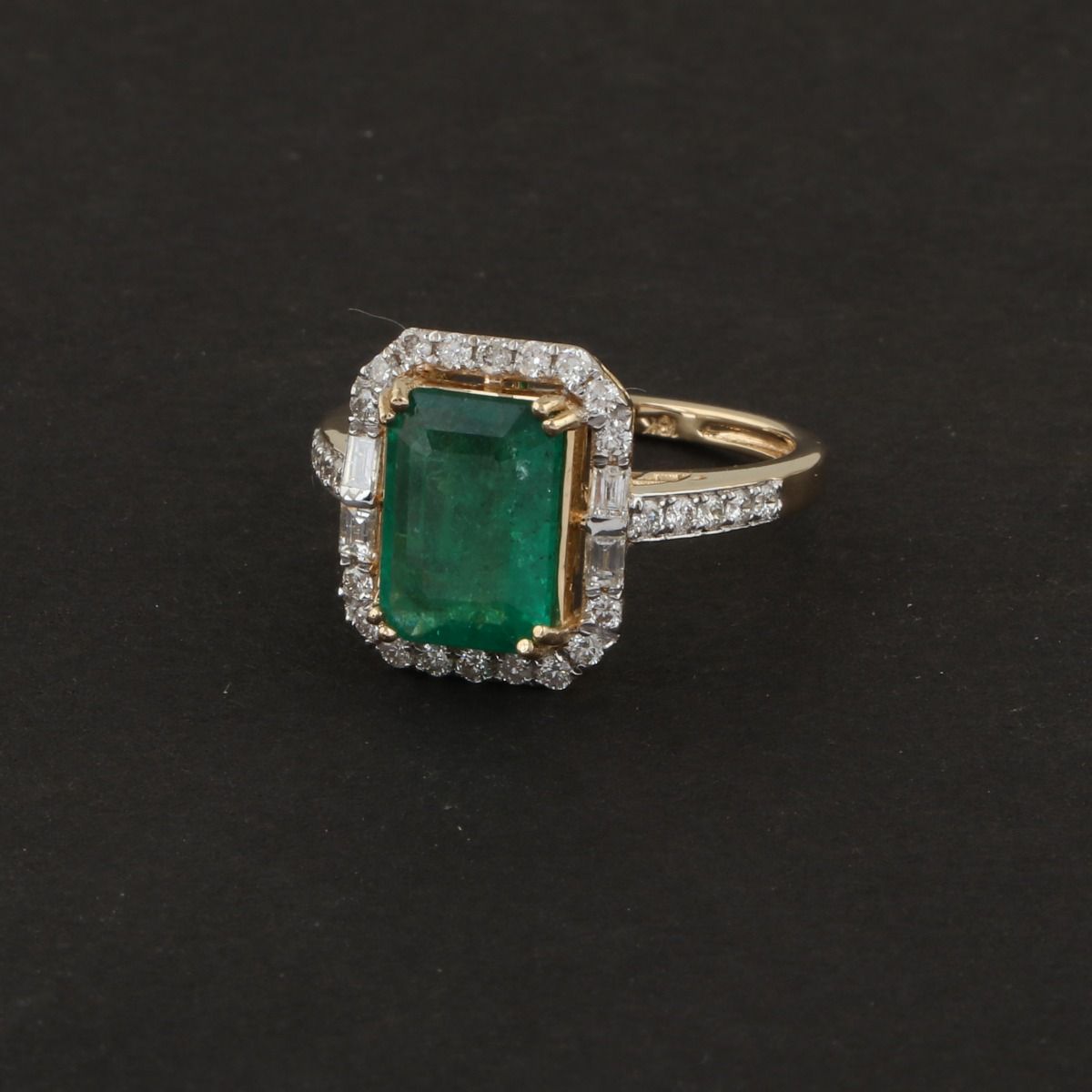 Genuine Emerald Solid 18Kt Yellow Gold SI Clarity HI Color Pave Diamond Promise Ring