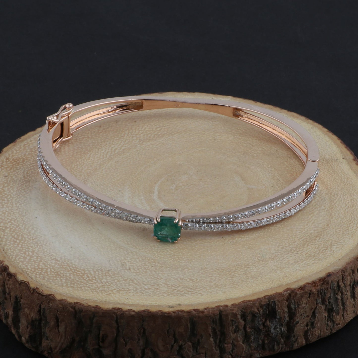 Natural Emerald Solid 10Kt Rose Gold SI Clarity HI Color Diamond Bracelet