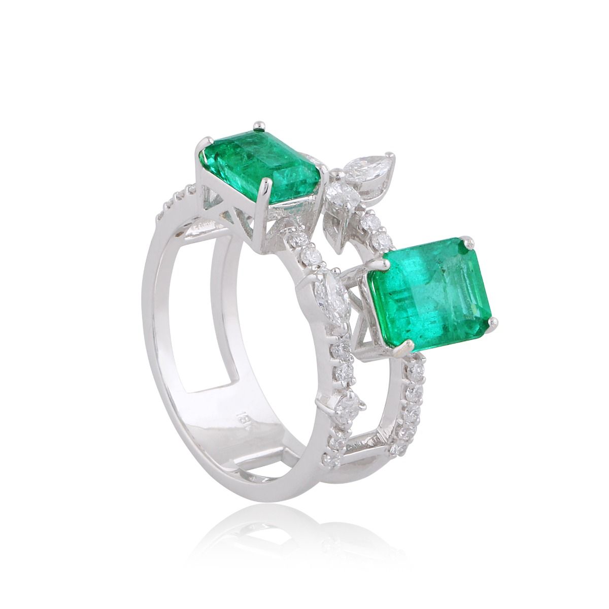 Natural Emerald Solid 18 Kt White Gold SI Clarity HI Color Diamond Proposal Band Ring