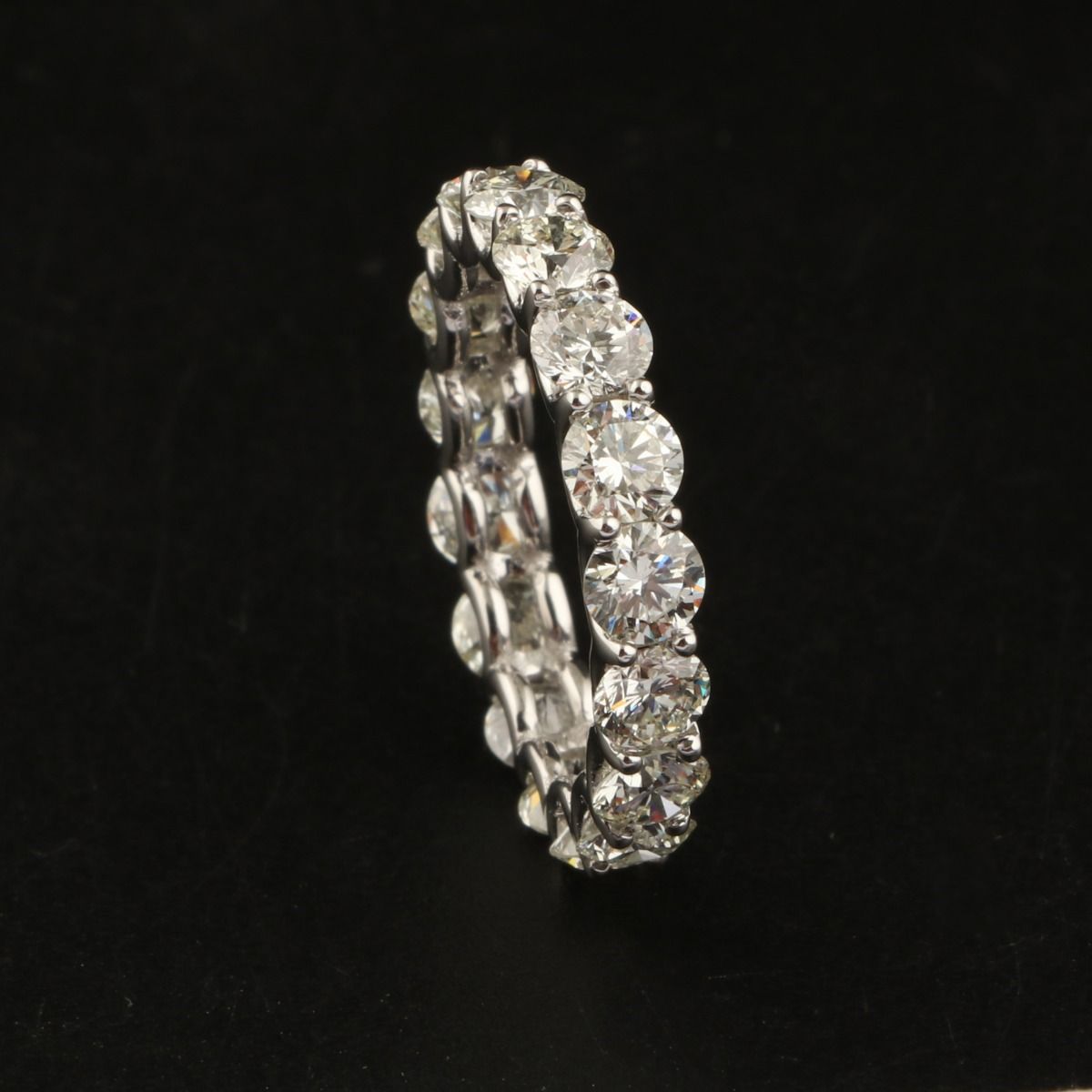 Solid 18Kt White Gold 4.02 TCW SI Clarity HI Color Diamond Promise Eternity Ring