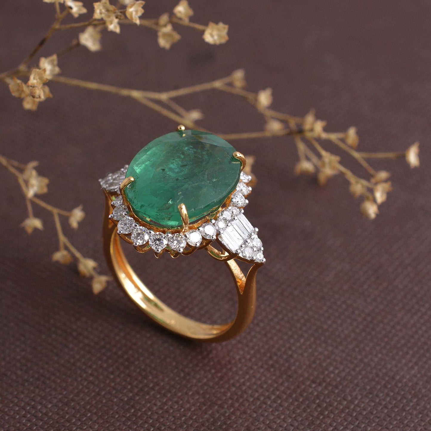 Solid 18Kt Yellow Gold SI Clarity HI Color Baguette Diamond Emerald Gemstone Ring Online Emerald Store