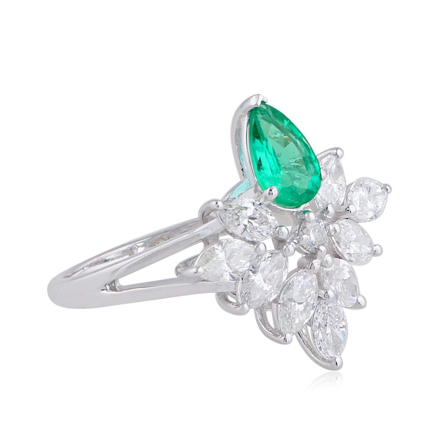 Pear Shaped Emerald Solid 18Kt White Gold SI Clarity HI Color Diamond Proposal Flower Ring