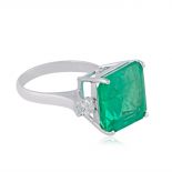 Solid 18Kt White Gold SI Clarity HI Color Diamond Promise Emerald Ring