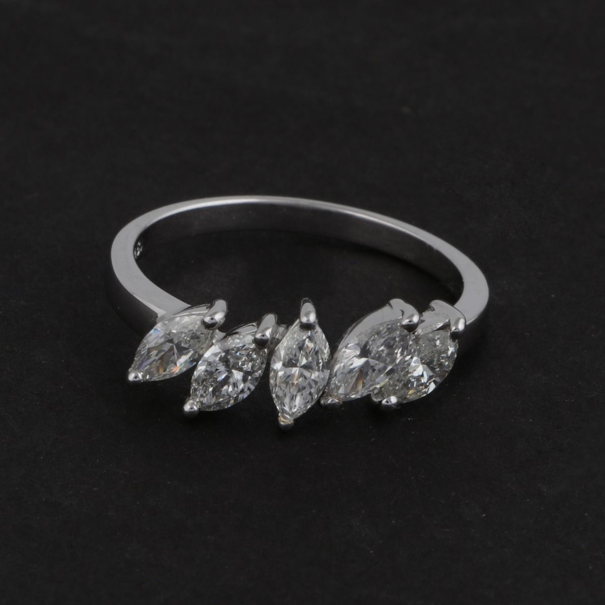 Marquise Shaped SI/HI Diamond Solid 18 Kt White Gold Promise Ring