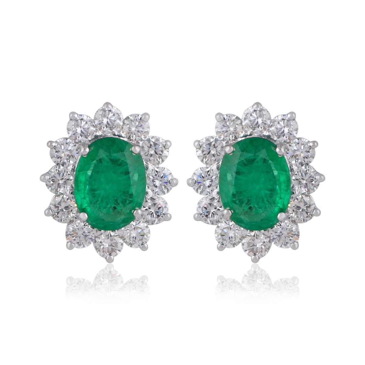 Oval Shaped Emerald Solid 18 Kt White Gold SI Clarity HI Color Round Diamond Handmade Stud Earrings