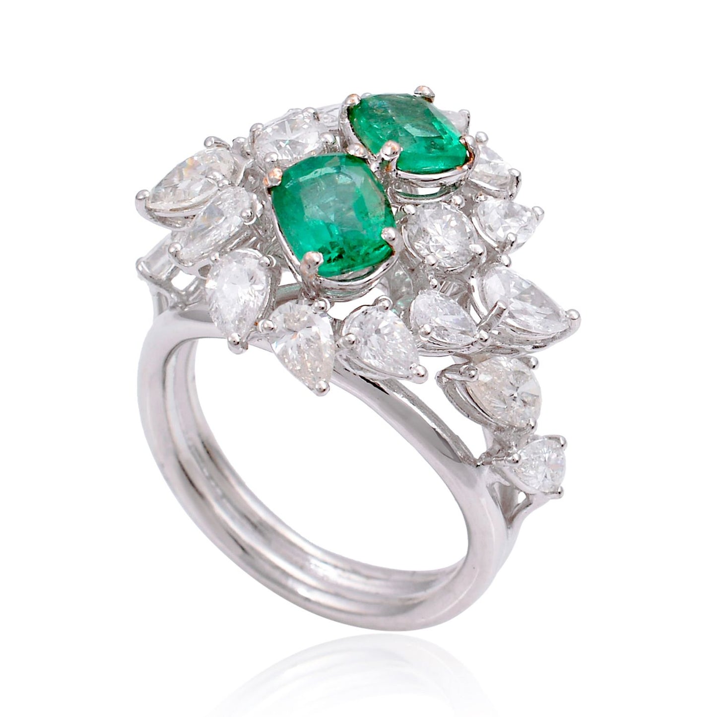 Solid 18Kt White Gold SI Clarity HI Color Pear Diamond Emerald Gemstone Ring Gold And Diamonds Jewelry Store