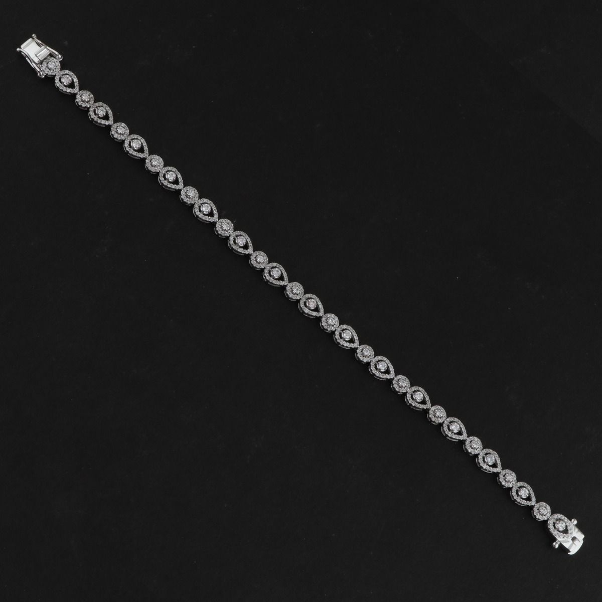 1.7 TCW Solid 14 Kt White Gold SI Clarity HI Color Diamond Dainty Bracelet