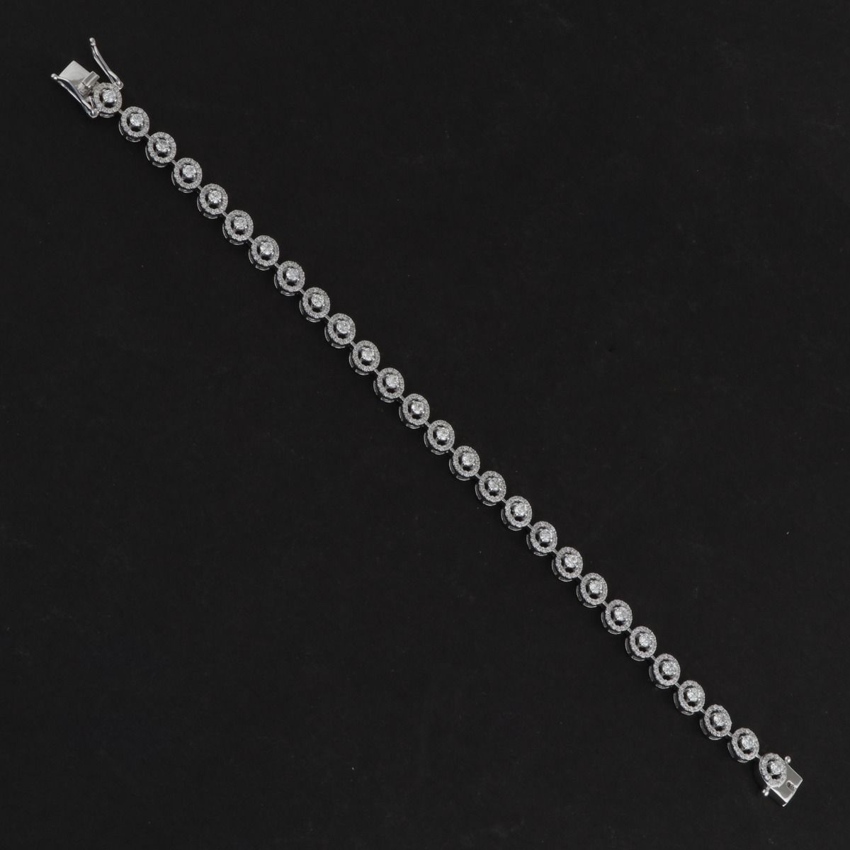 2.6 TCW Solid 14 Kt White Gold SI Clarity HI Color Diamond Dainty Bracelet