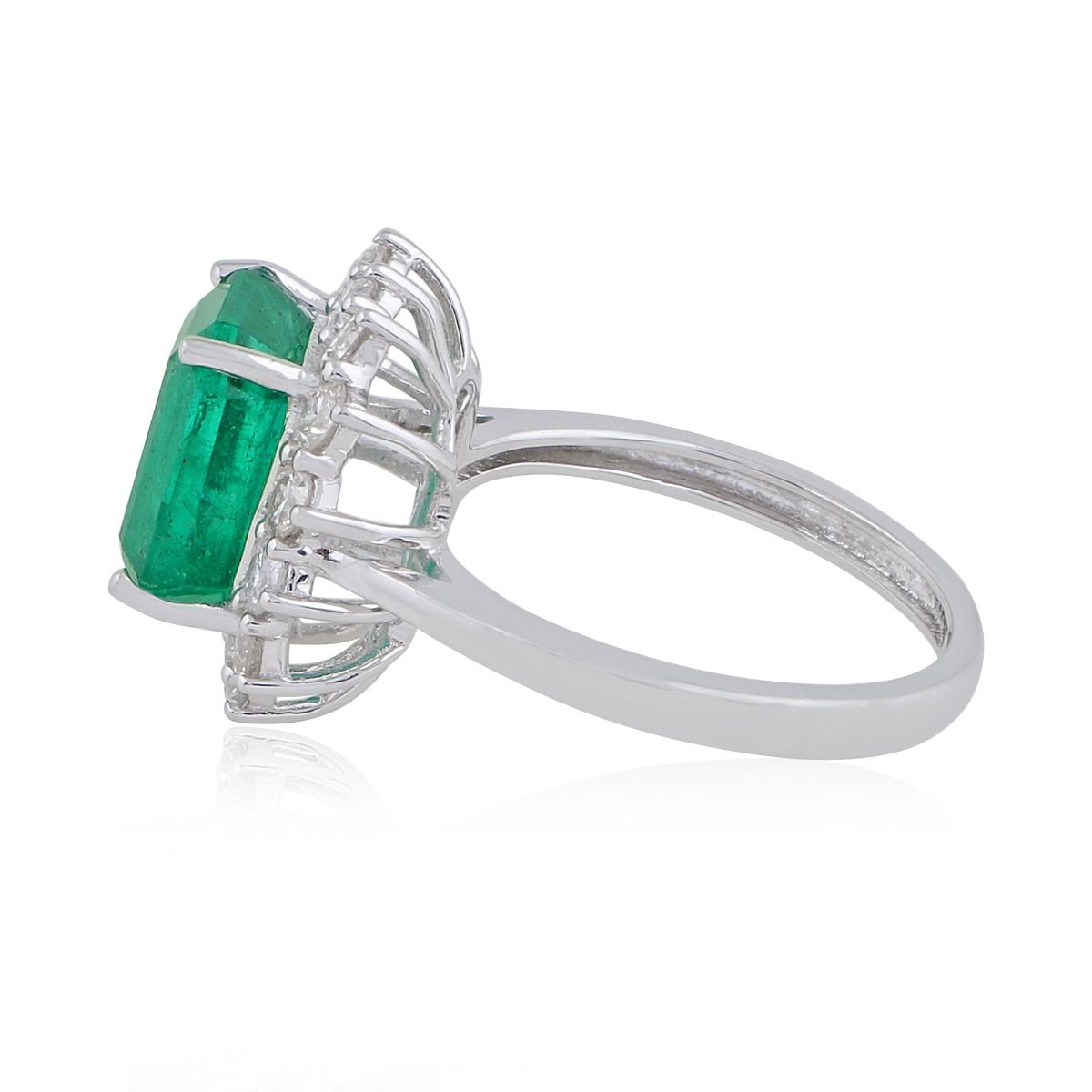 Rectangle Shaped Emerald Solid 14 Kt White Gold SI Clarity HI Color Diamond Promise Ring