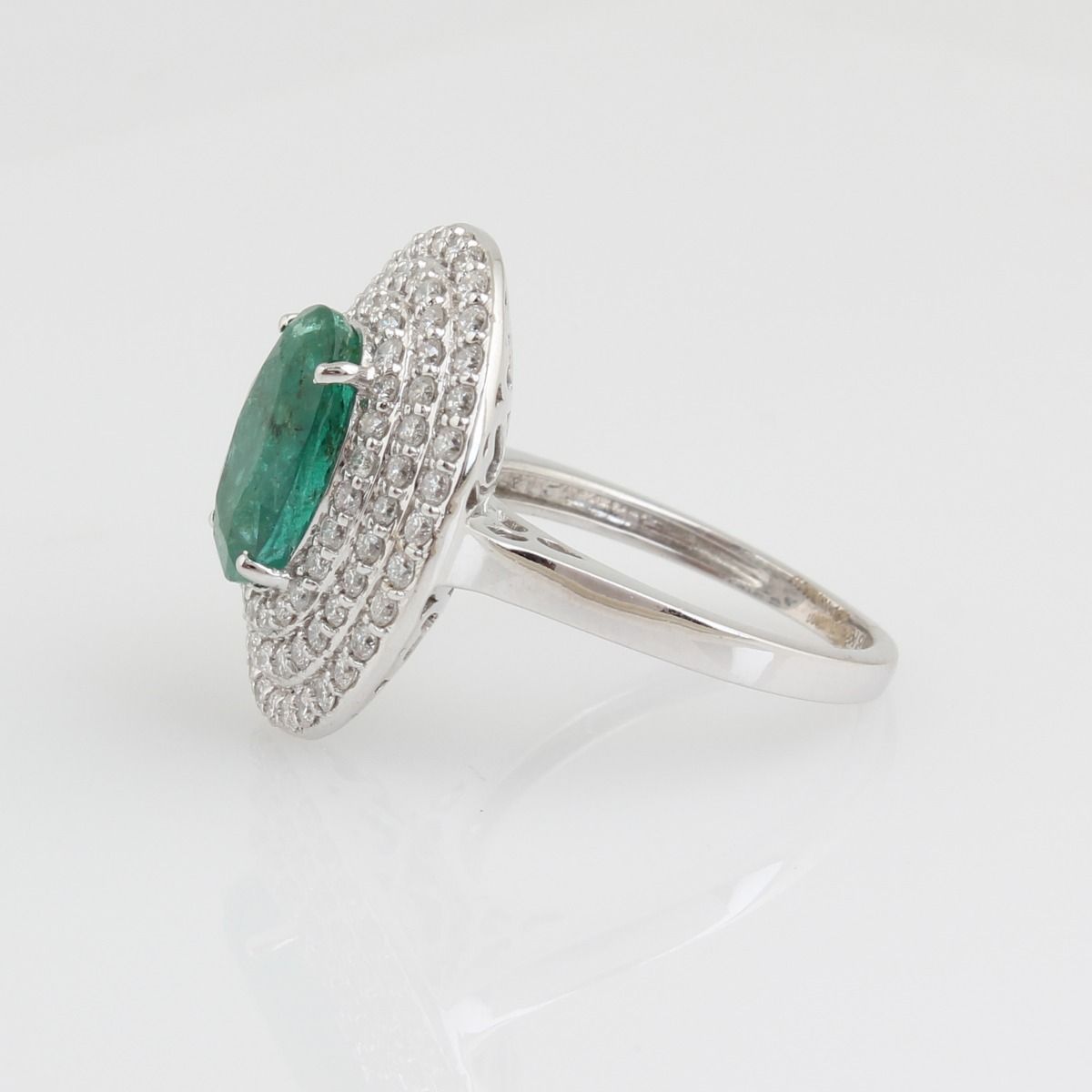 Emerald Solid 18 Kt White Gold SI Clarity HI Color Diamond Proposal Dome Ring