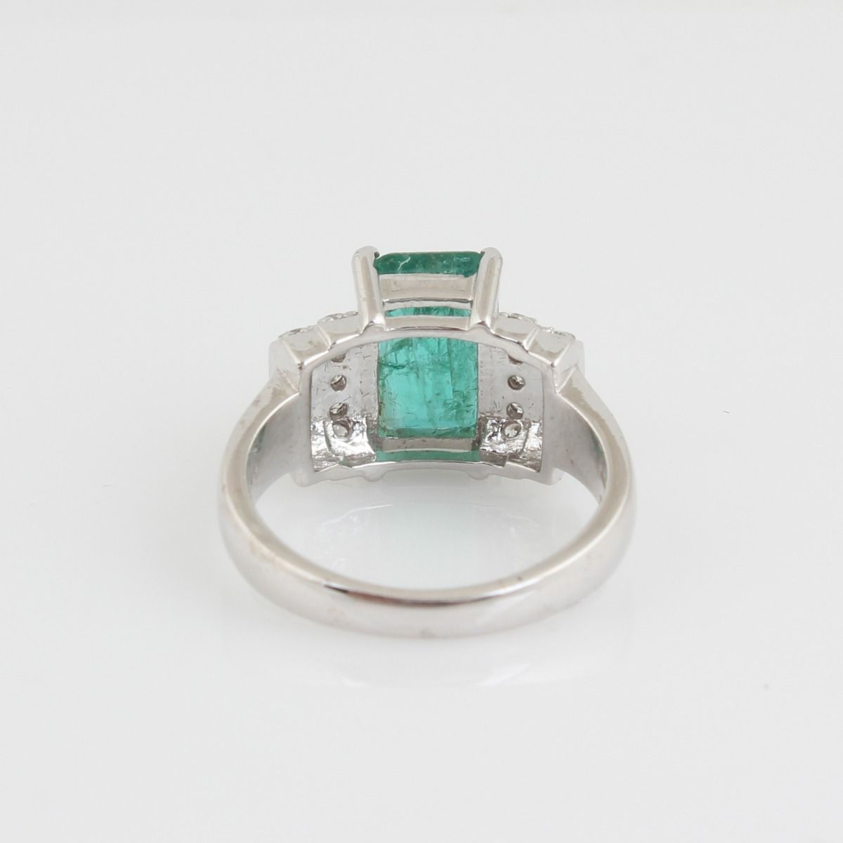 Rectangle Shaped Emerald Solid 18 Kt White Gold SI Clarity HI Color Diamond Proposal Ring