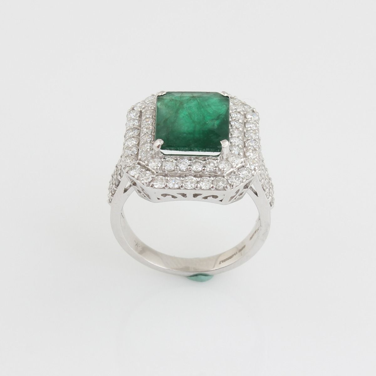 Solid 18 Kt White Gold Emerald SI Clarity HI Color Diamond Promise Ring