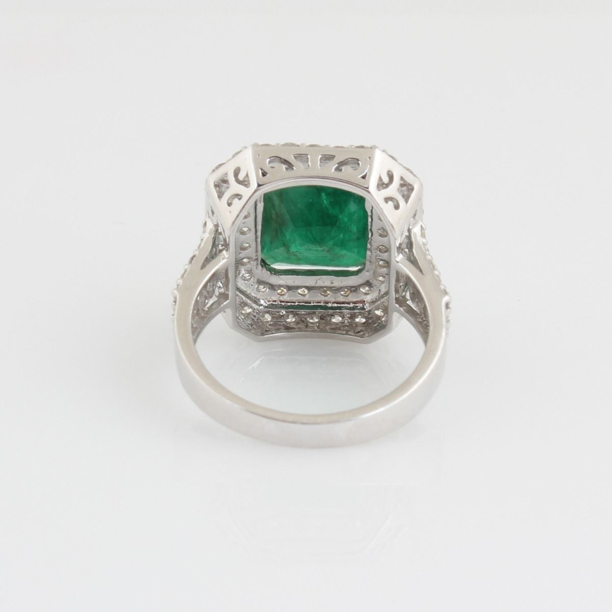 Solid 18 Kt White Gold Emerald SI Clarity HI Color Diamond Promise Ring