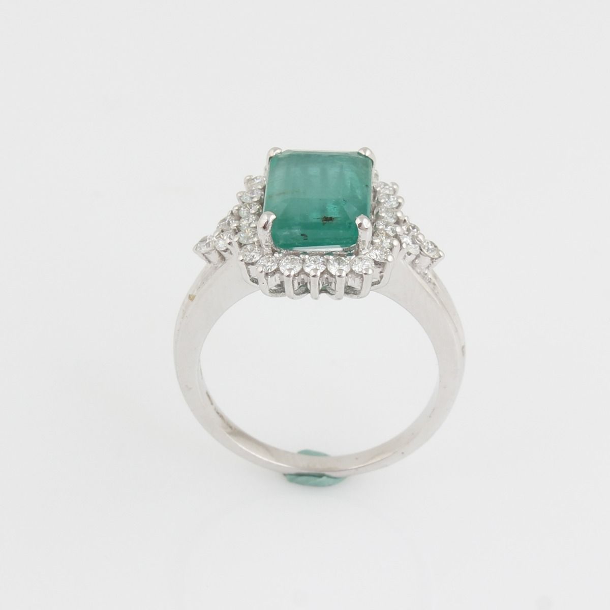 Cushion Shaped Emerald Solid 18 Kt White Gold SI Clarity HI Color Diamond Proposal Ring