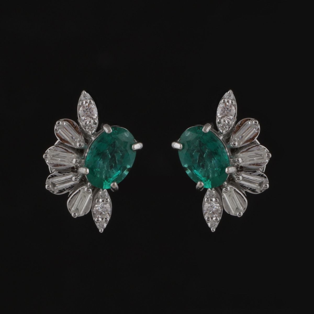 Genuine Emerald Diamond Solid 18k White Gold Handmade Jewelry Stud Earrings