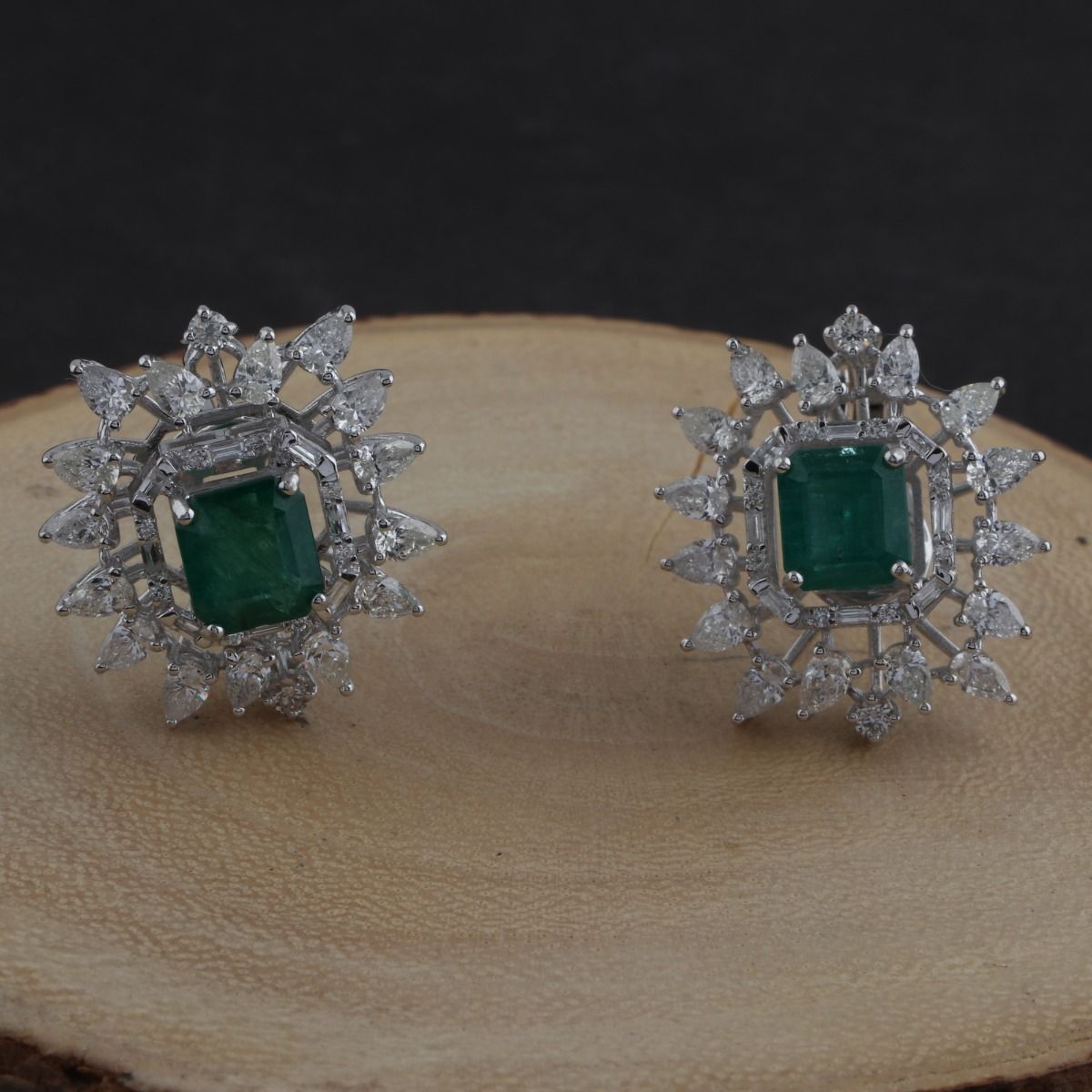 Genuine Emerald Gemstone Diamond Solid 18k White Gold Jewelry Stud Earrings