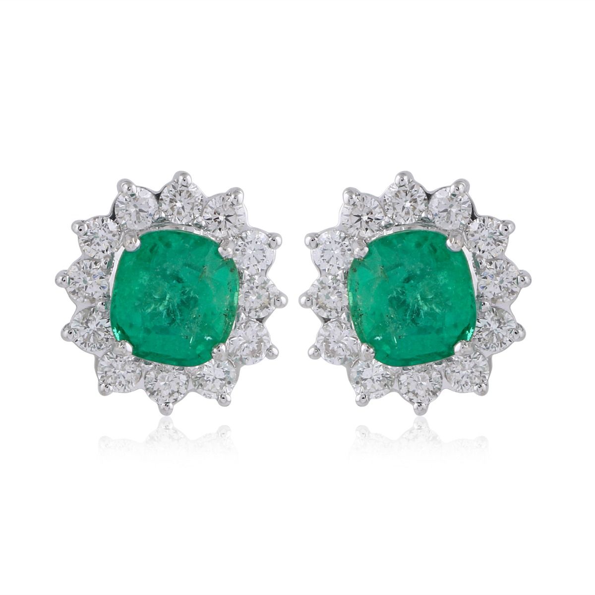 Natural Emerald Solid 18 Kt White Gold SI Clarity HI Color Diamond Handmade Stud Earrings