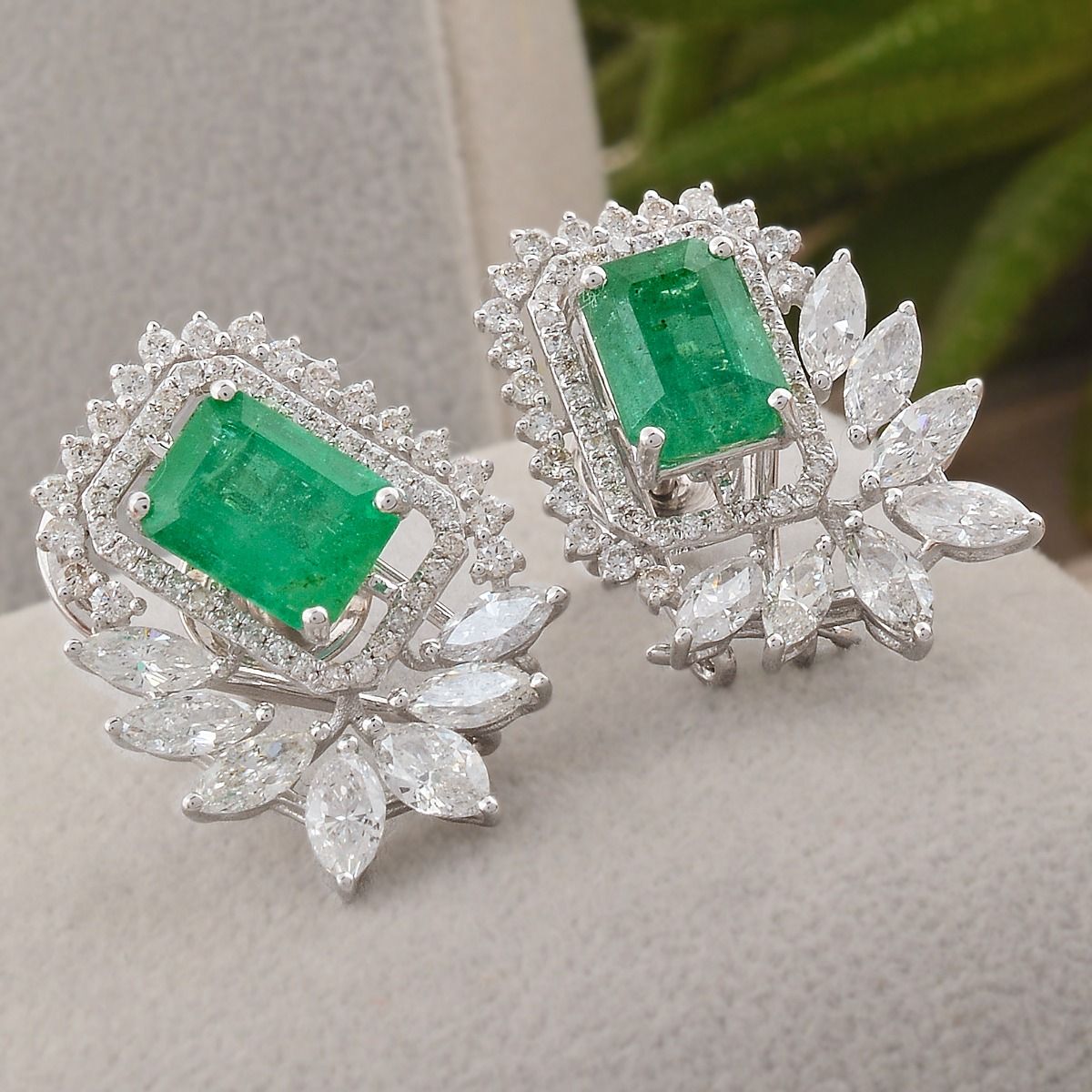 18k White Gold 5.46 TCW SI Clarity HI Color Diamond Zambian Emerald Gemstone Stud Earrings Jewelry For Women