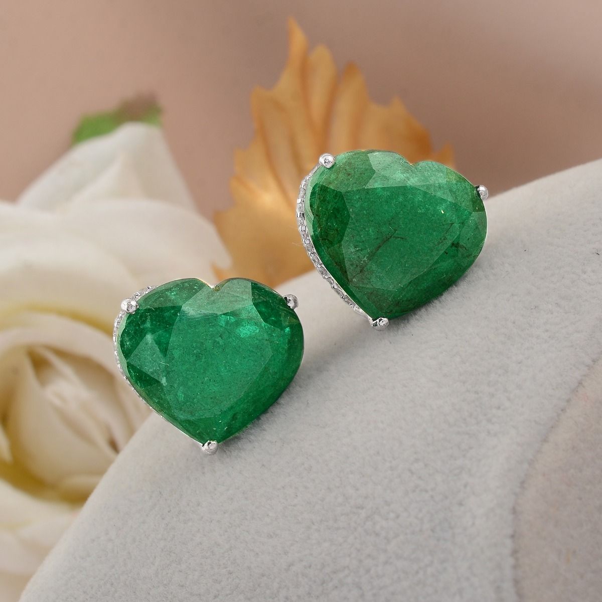 Heart Shape Zambian Emerald Gemstone In 18k White Gold 17.63 TCW SI Clarity HI Color Diamond Stud Earrings Handmade Jewelry For women