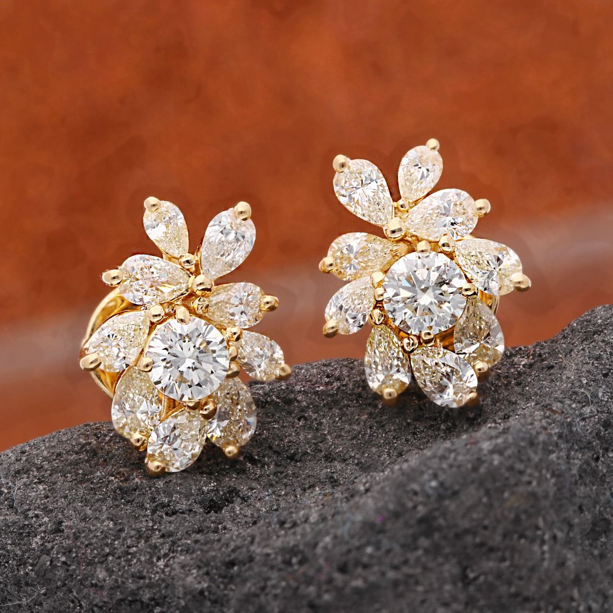 Natural 2.20 Carat HI/SI Diamond 18k Yellow Gold Handmade Stud Earrings Wedding Gift For Her