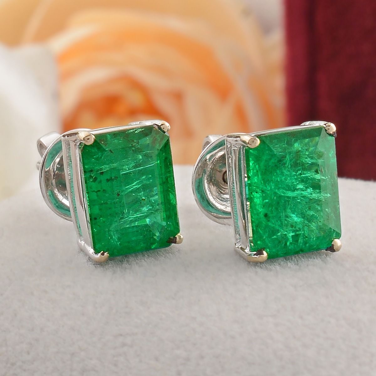 18k White Gold 4.77 TCW SI Clarity HI Color Diamond Zambian Emerald Gemstone Solitaire Stud Earring Jewelry For Women , Gift For Her