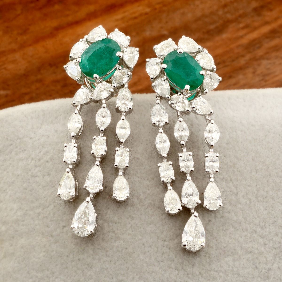 18k White Gold 5.10 TCW SI Clarity HI Color Diamond Zambian Emerald Gemstone Chandelier Earrings For Women