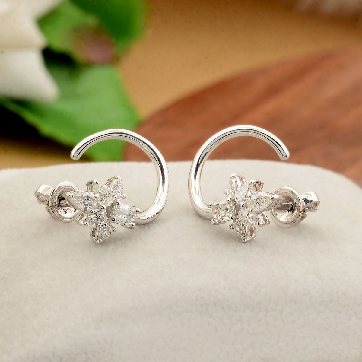 18k White Gold 0.88 TCW SI Clarity HI Color Baguette & Pear Diamond Stud Earrings Handmade Jewelry For Women