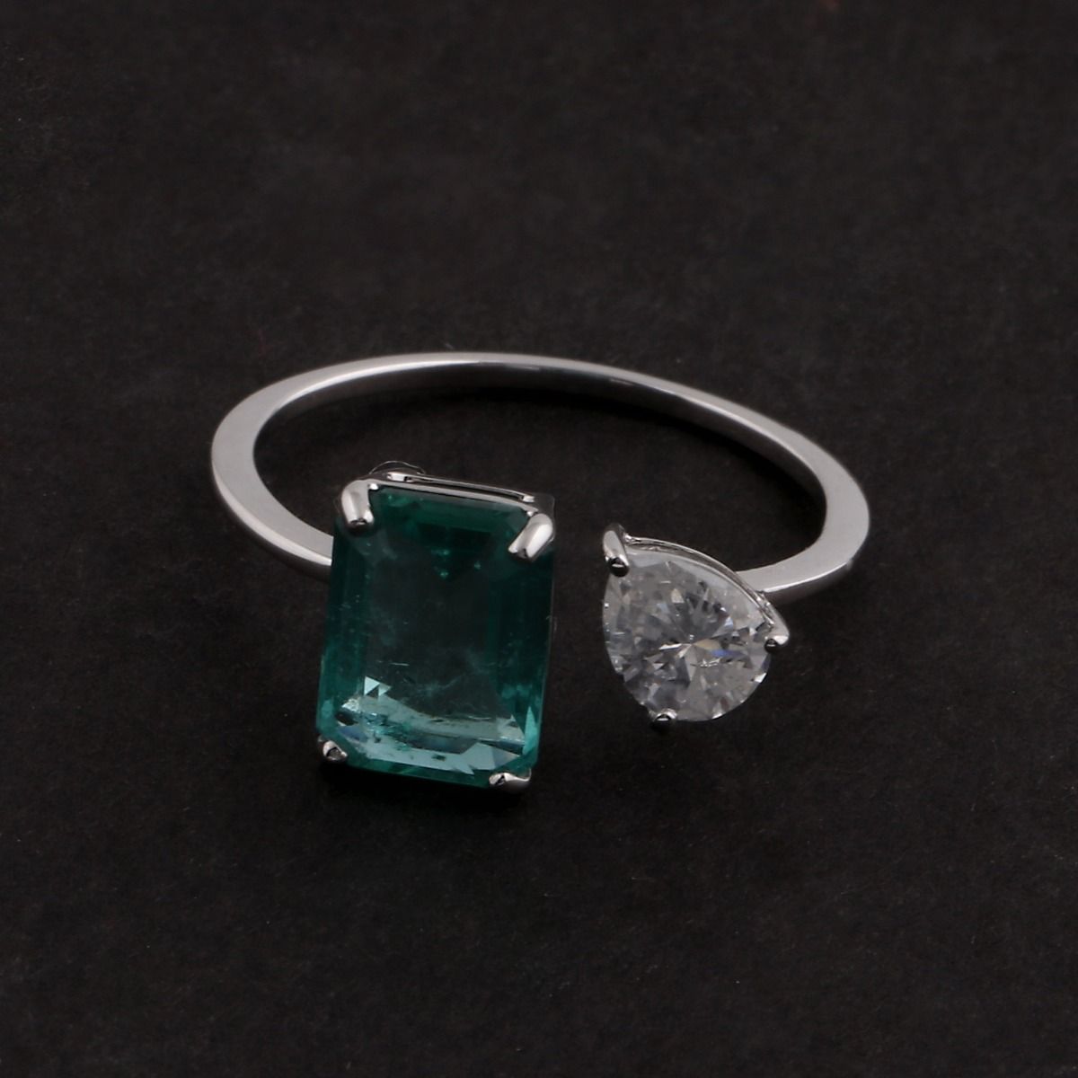 Solid 18K White Gold SI/HI Diamond 2.50 TCW Emerald Gemstone Cuff Ring