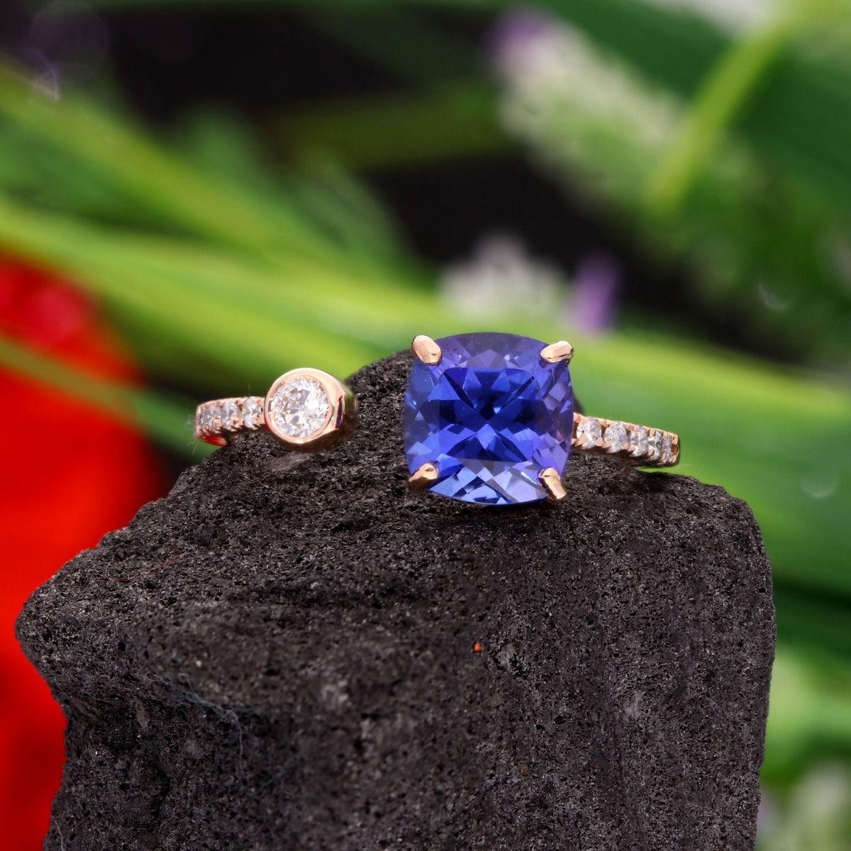 0.20 Carat HI/SI Diamond 18k Rose Gold Cuff Ring Natural Cushion Shape Tanzanite Gemstone Jewelry