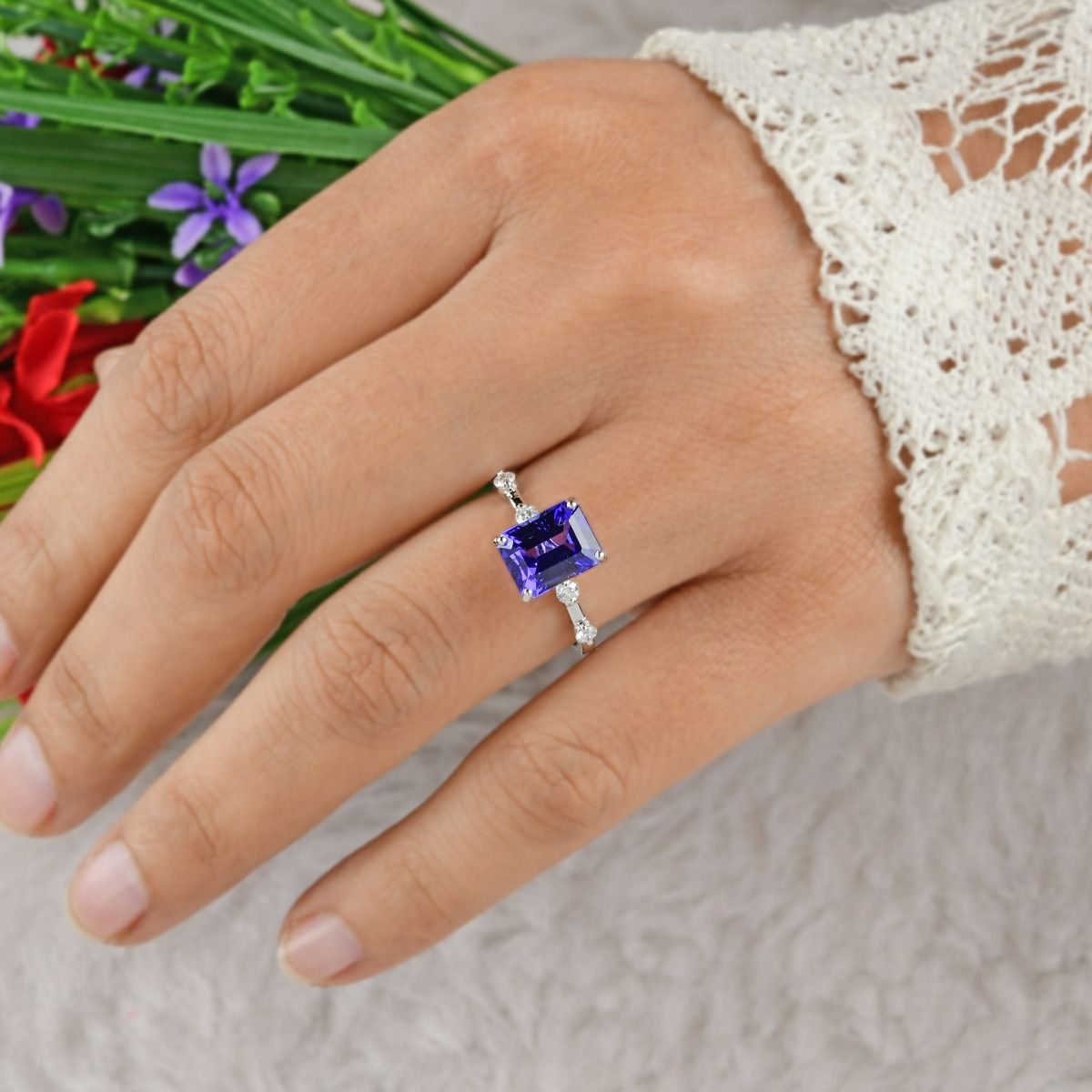 Natural 0.10 Carat HI Color SI Clarity Diamond Tanzanite Gemstone Ring 18k White Gold Jewelry