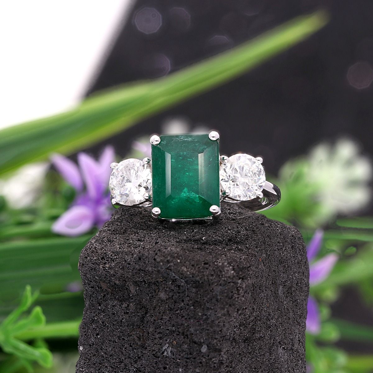 Zambian Emerald Gemstone 1.42 Carat HI Color SI Clarity Diamond Jewelry 18k White Gold Handmade Ring Birthday Gift For Her