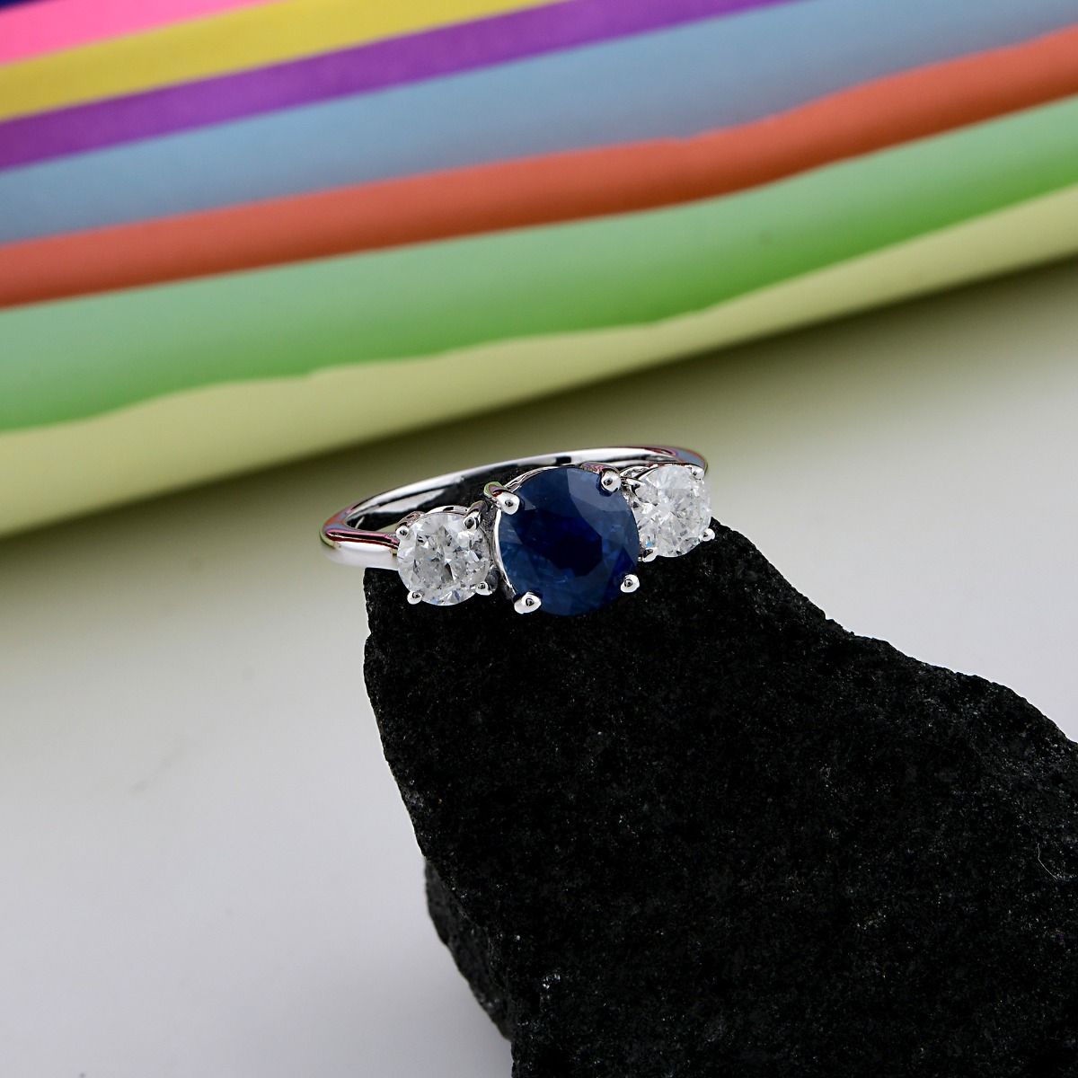 Round Shape Blue Sapphire Gemstone 18k White Gold Handmade Women Ring Natural 0.83 Carat HI Color SI Clarity Diamond Jewelry