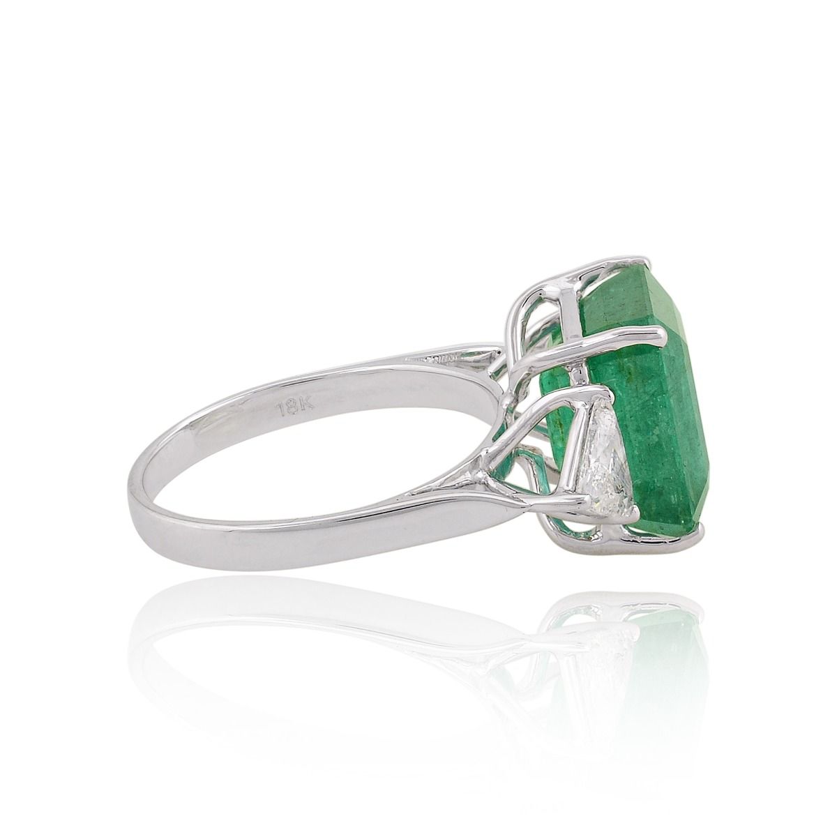 7.38 TCW 18 k White Gold SI Clarity HI Color Diamond Zambian Emerald Gemstone Solitaire Ring Handmade Jewelry