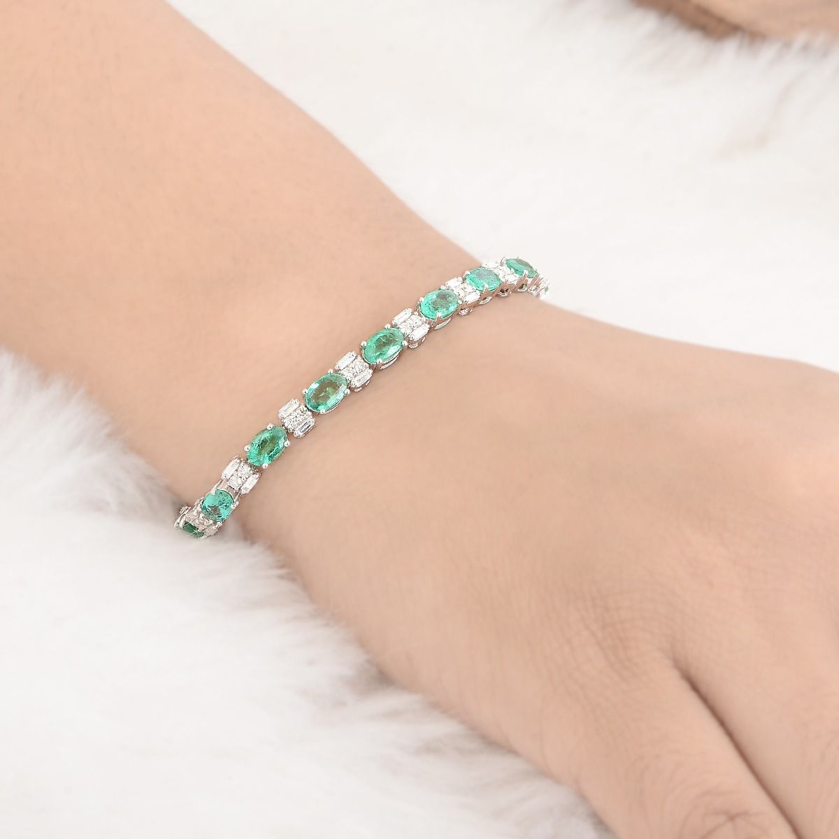 10k White Gold 7.50 TCW SI Clarity HI Color Diamond Zambian Emerald Gemstone |Jewelry For Women|Gold Bracelet |Anniversary Gift For Her